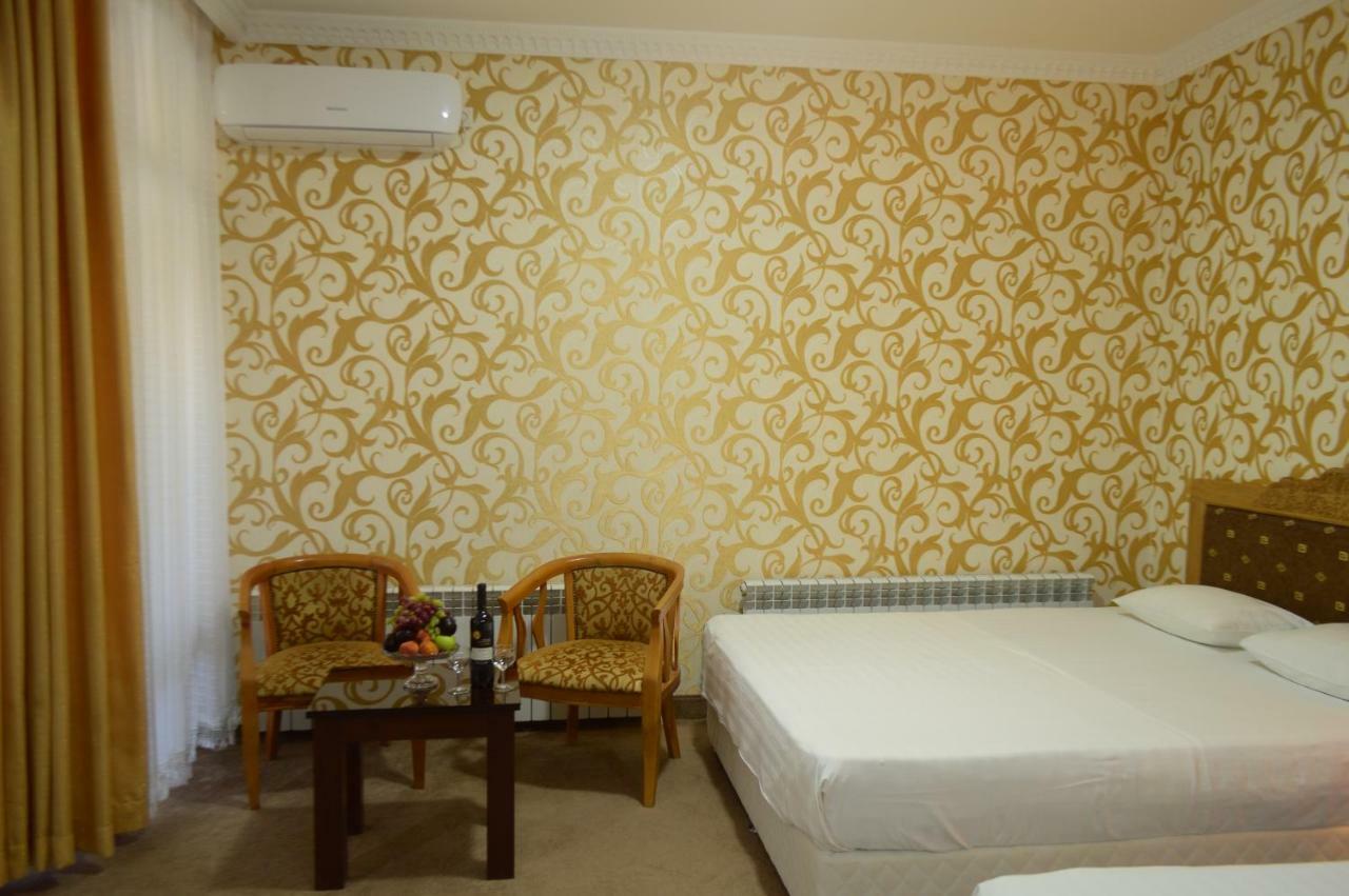 Kabir Hotel Бухара Екстериор снимка